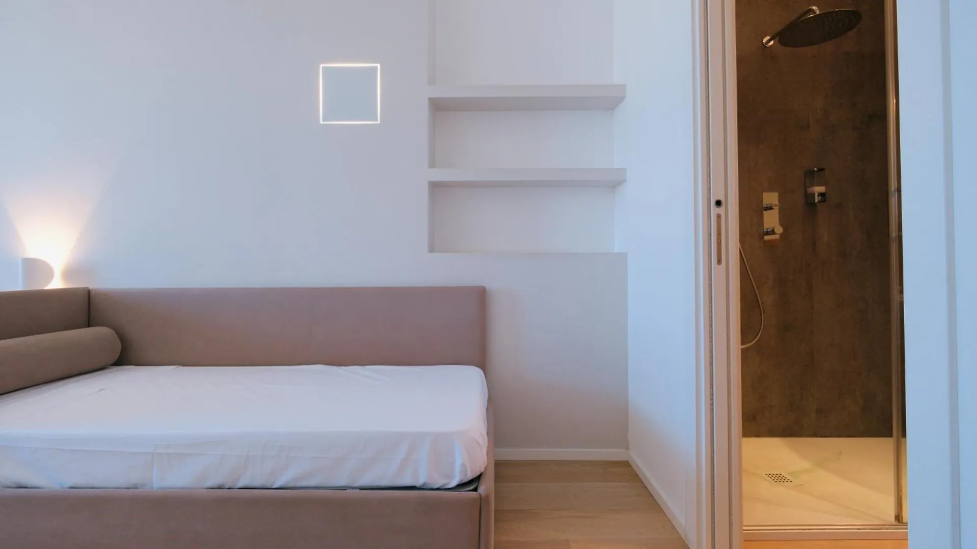 La Finestrella Hotel Bari 0*,